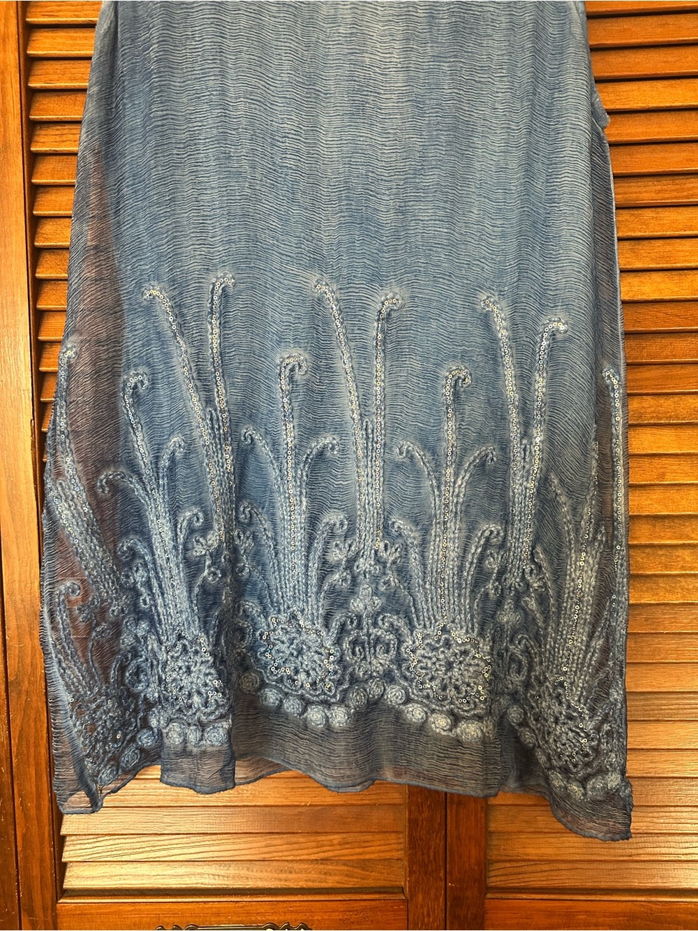 Soft Surroundings blue Silk Romance embroidered sequin tunic tank size Medium - Picture 4 of 10